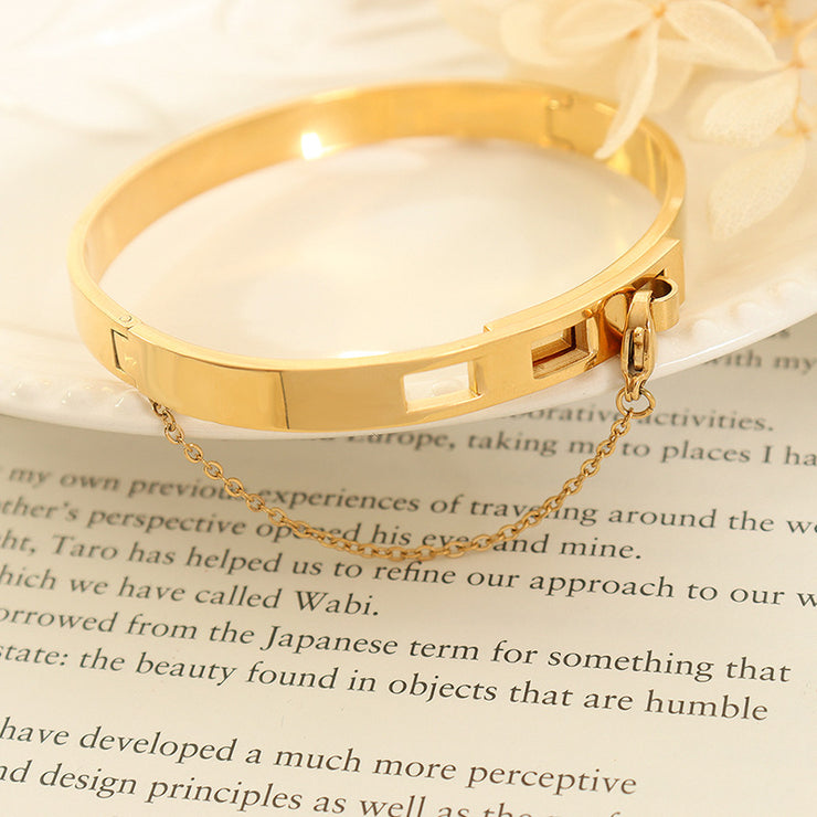 Chain Fringe Buckle Bracelet