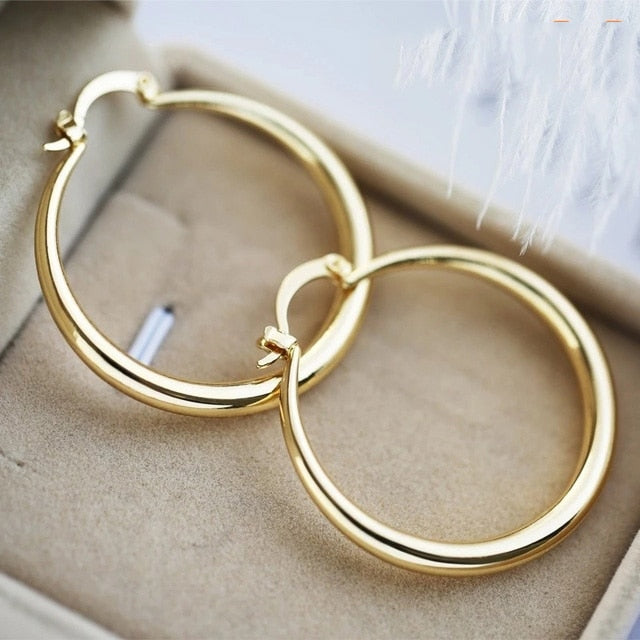 Shine Gold Color Women Earrings Fashion Smooth Hoop Earrings for Women Engagement Wedding Jewelry Gift